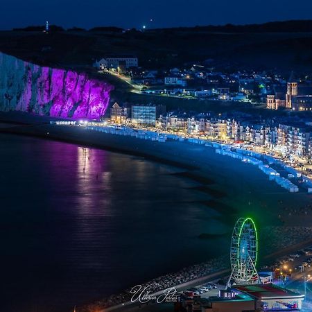 La Verriere. Les Locations Isahora C'Est Aussi Plusieurs Appart' De Standing A 2 Pas Du Chateau D'Eu, Des Falaises Du Treport, De Mers Les Bains Et Aux Portes De La Baie De Somme Eu (Seine-Maritime) Eksteriør billede