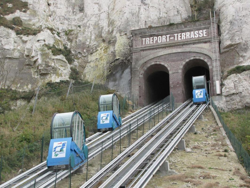 La Verriere. Les Locations Isahora C'Est Aussi Plusieurs Appart' De Standing A 2 Pas Du Chateau D'Eu, Des Falaises Du Treport, De Mers Les Bains Et Aux Portes De La Baie De Somme Eu (Seine-Maritime) Eksteriør billede
